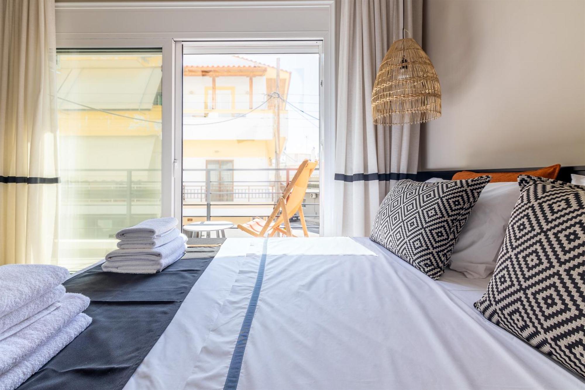 Andrews Luxury Near The Airport Heraklion (Crete)
