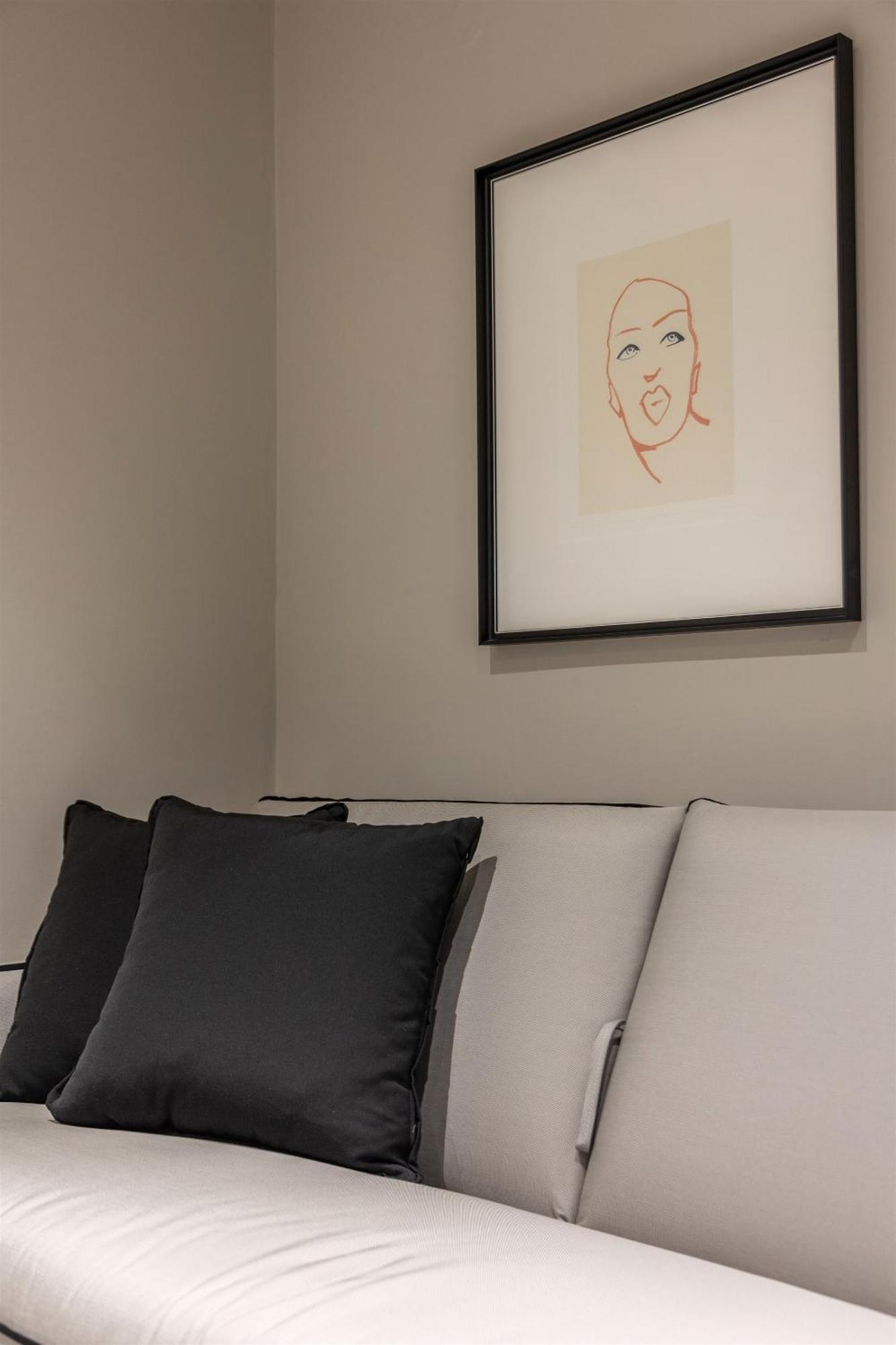 Andrews Luxury Near The Airport * Heraklion (Crete)